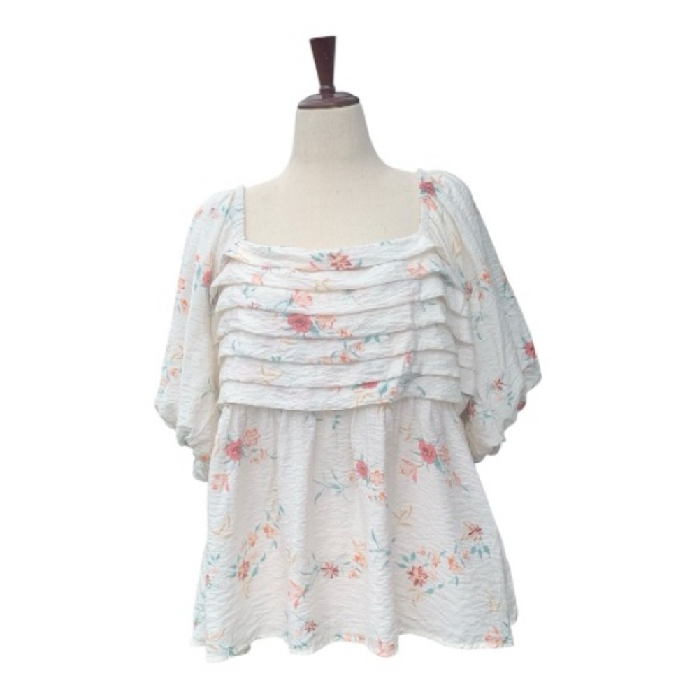 Torrid Floral Cream Ivory Blouse Top Pleated Bodice Puff Sleeves Size‎ 2 (18-20)